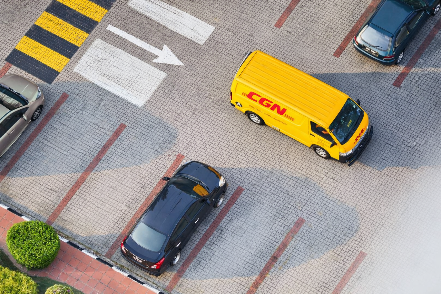 Supply chain investment and global logistics