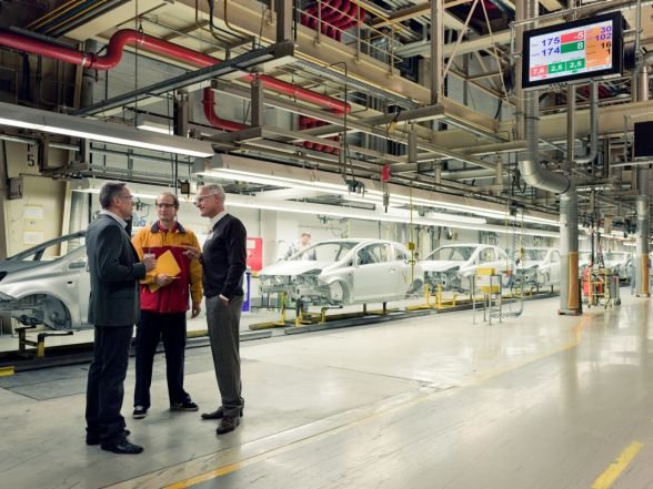 Manufacturing and industrial logistics